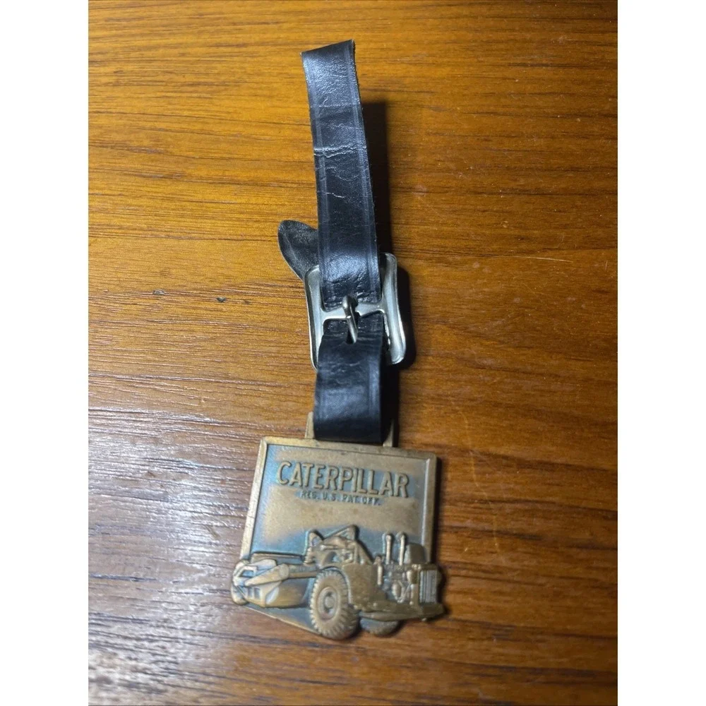 Vintage Caterpillar Tractor Co CAT Equipment Leather Luggage Tag Keychain